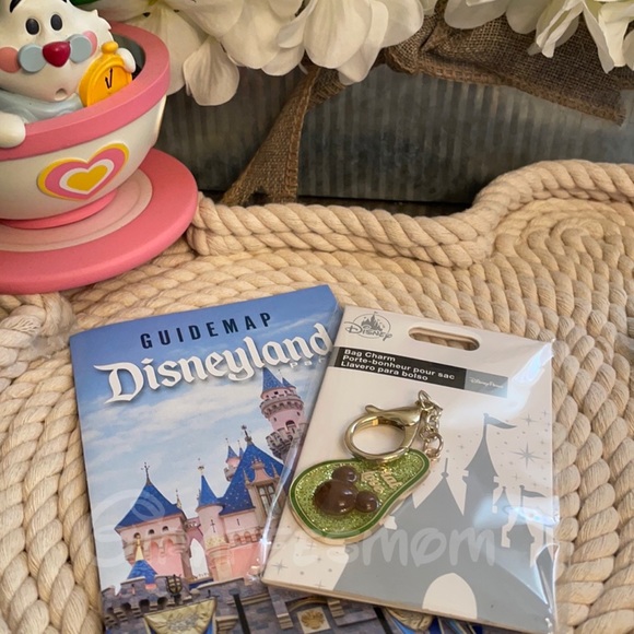 Disney Parks Total Love Mickey Mouse Icon Avocado Bag Charm Keychain - Picture 2 of 2